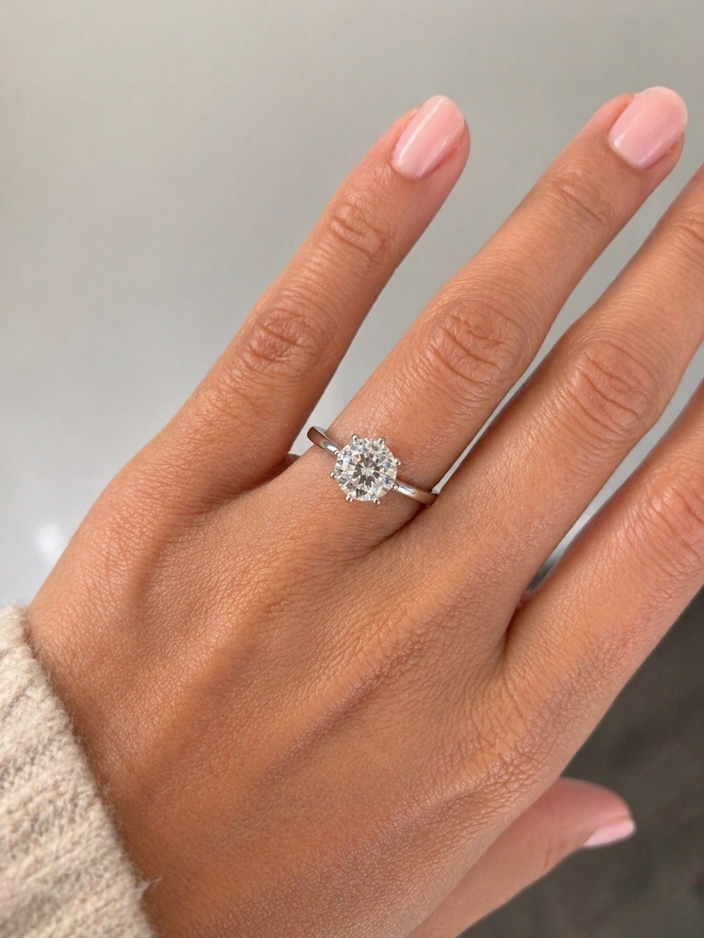 2ct round Moissanite Solitaire Ring - 925 Sterling Silver - Adjustable Size NWOT